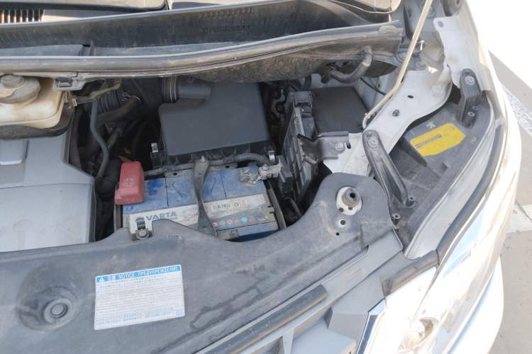 Used Toyota Alphard 2012 3.5L Luxury Edition Engine Bay Left
