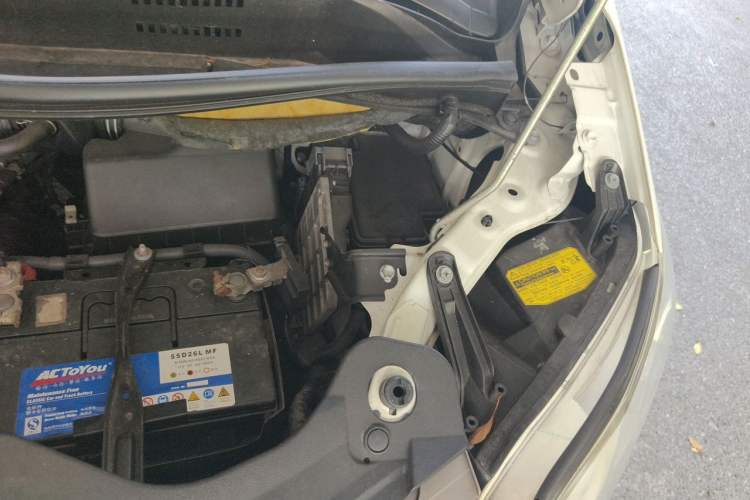 Used Toyota Alphard 2012 3.5L Luxury Edition Engine Bay Left