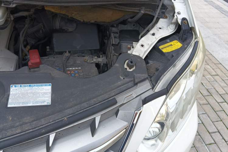 Used Toyota Alphard 2012 3.5L Luxury Edition Engine Bay Left