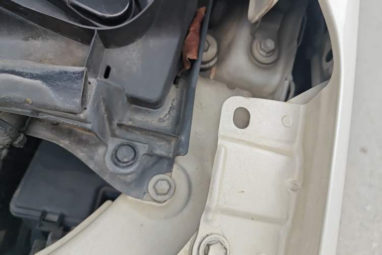 Used Toyota Alphard 2012 3.5L Luxury Edition Engine Bay Left
