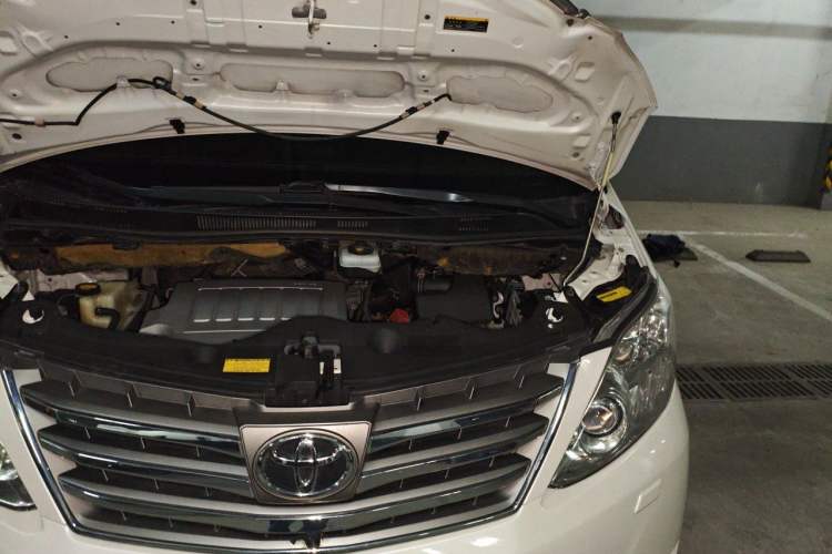 Used Toyota Alphard 2012 3.5L Luxury Edition Engine Bay Left