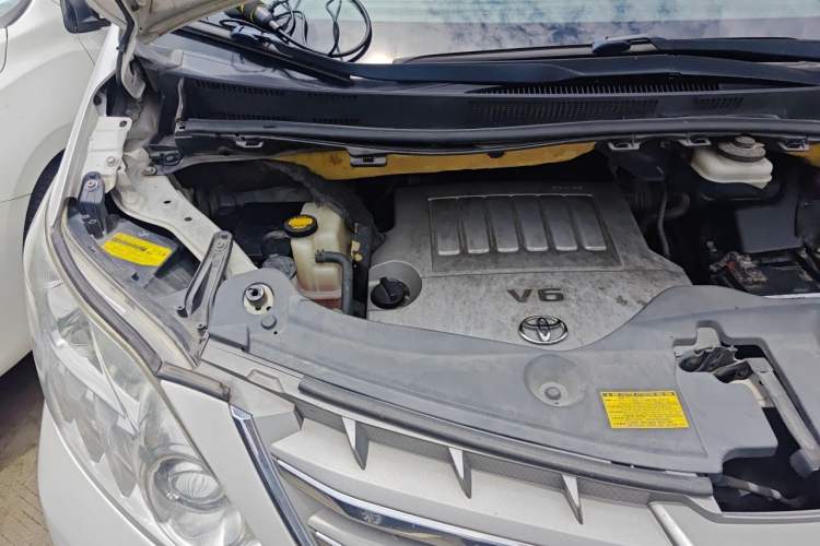 Used Toyota Alphard 2012 3.5L Luxury Edition Engine Bay Right