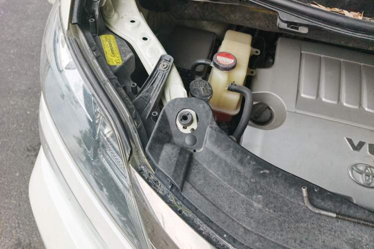 Used Toyota Alphard 2012 3.5L Luxury Edition Engine Bay Right