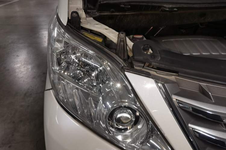 Used Toyota Alphard 2012 3.5L Luxury Edition Engine Bay Right