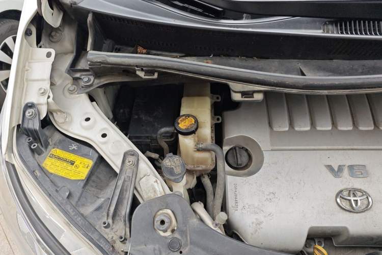 Used Toyota Alphard 2012 3.5L Luxury Edition Engine Bay Right