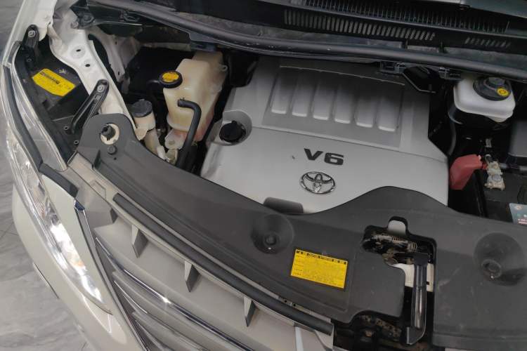 Used Toyota Alphard 2012 3.5L Luxury Edition Engine Bay Right