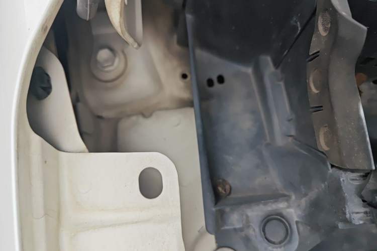 Used Toyota Alphard 2012 3.5L Luxury Edition Engine Bay Right