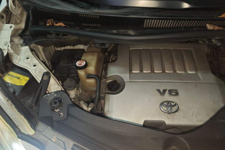 Used Toyota Alphard 2012 3.5L Luxury Edition Engine Bay Right