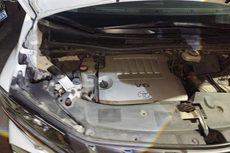 Used Toyota Alphard 2012 3.5L Luxury Edition Engine Bay Right