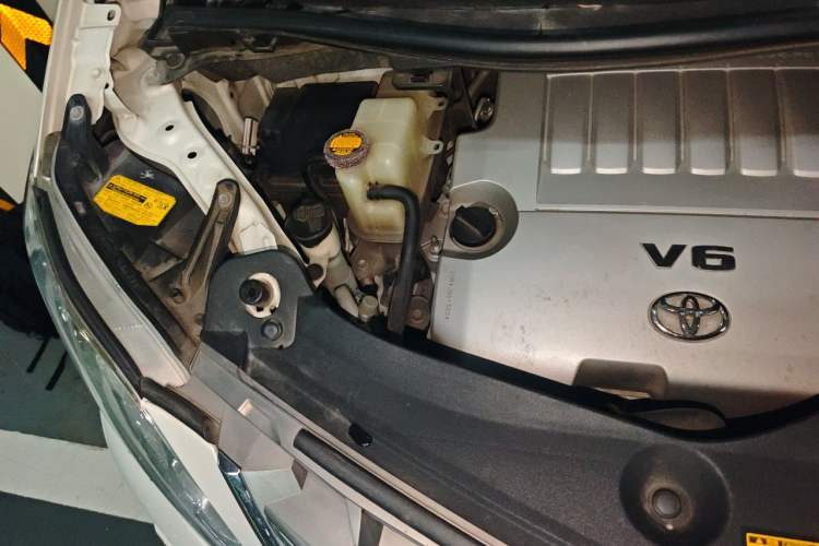 Used Toyota Alphard 2012 3.5L Luxury Edition Engine Bay Right