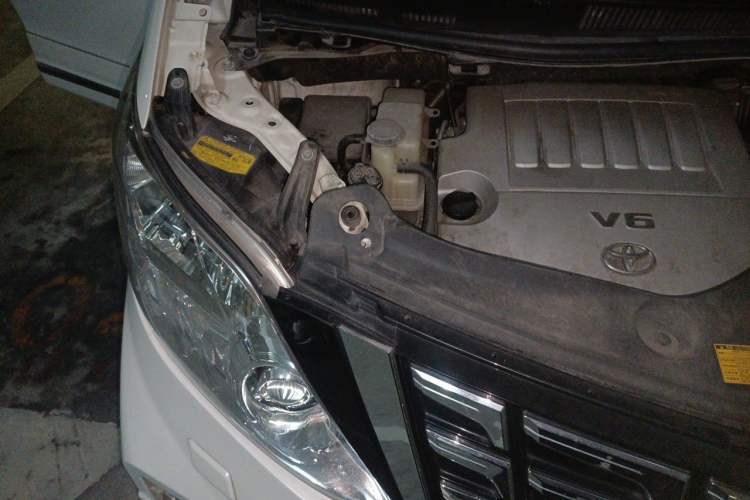 Used Toyota Alphard 2012 3.5L Luxury Edition Engine Bay Right