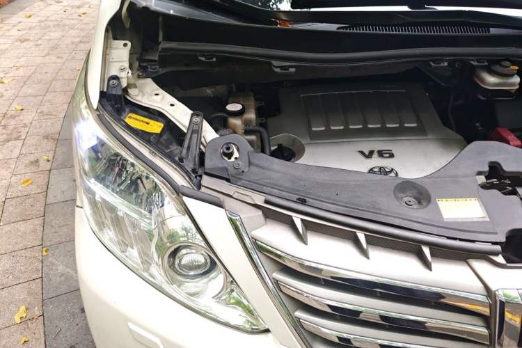 Used Toyota Alphard 2012 3.5L Luxury Edition Engine Bay Right