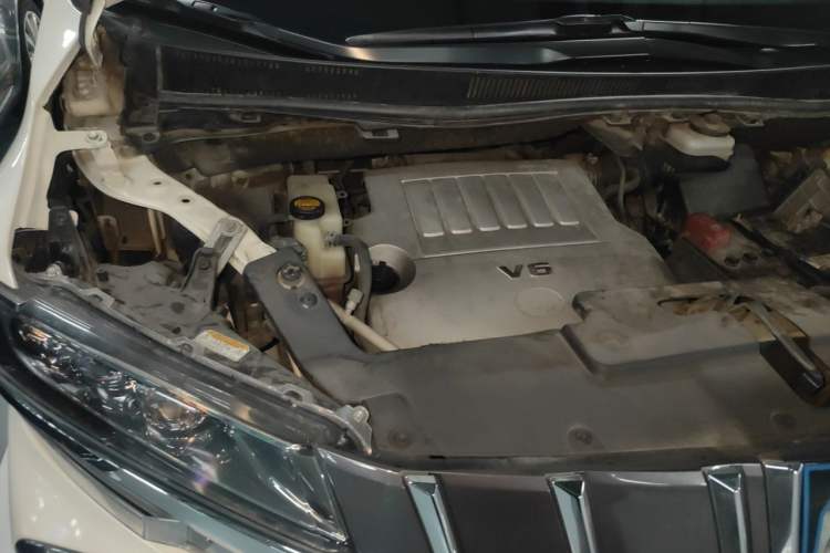 Used Toyota Alphard 2012 3.5L Luxury Edition Engine Bay Right