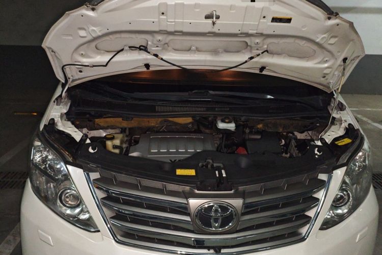 Used Toyota Alphard 2012 3.5L Luxury Edition Engine Bay