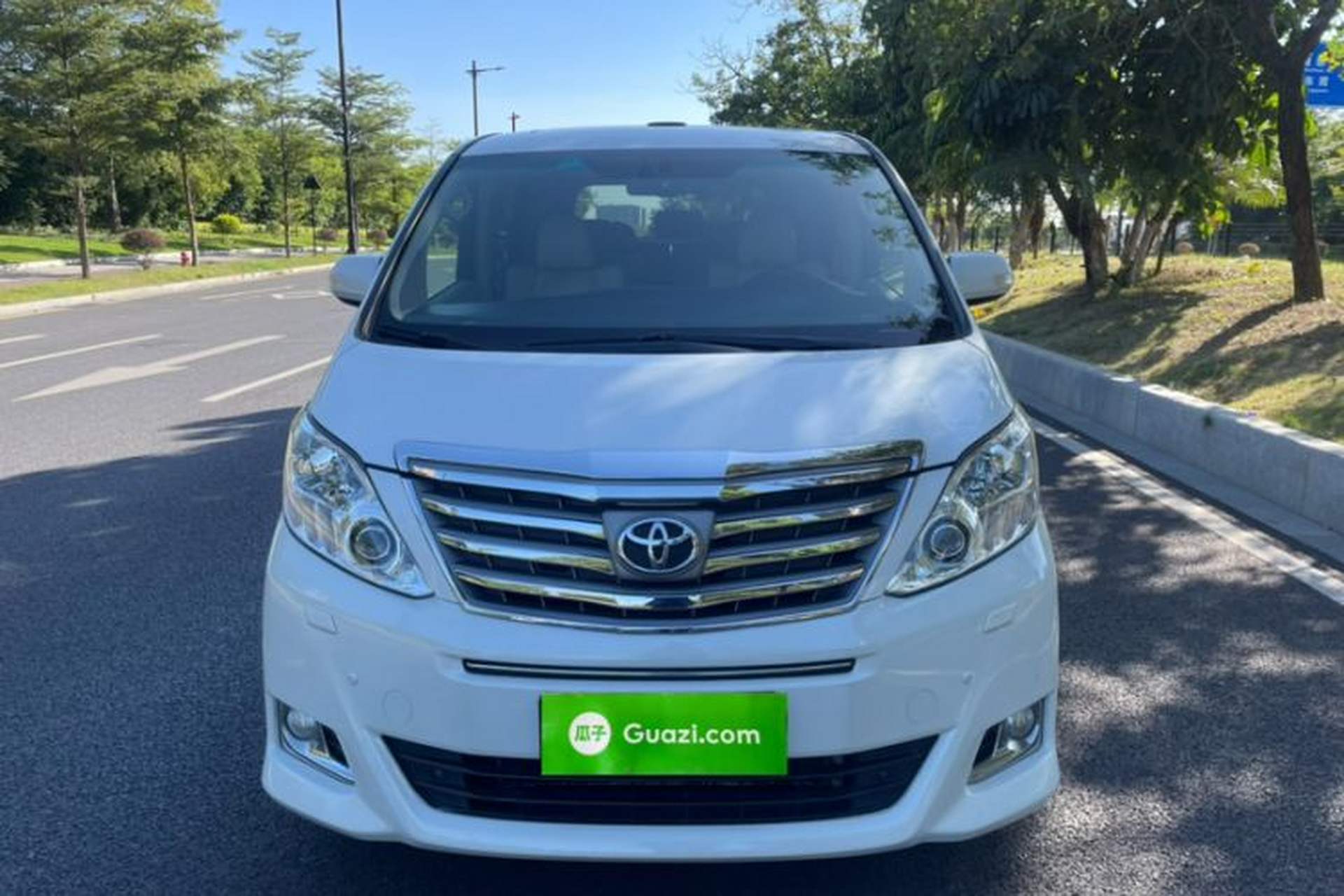 Used Toyota Alphard 2012 3.5L Luxury Edition Exterior 3