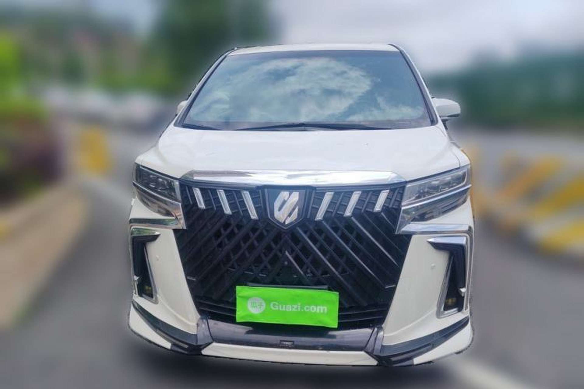 Used Toyota Alphard 2012 3.5L Luxury Edition Front