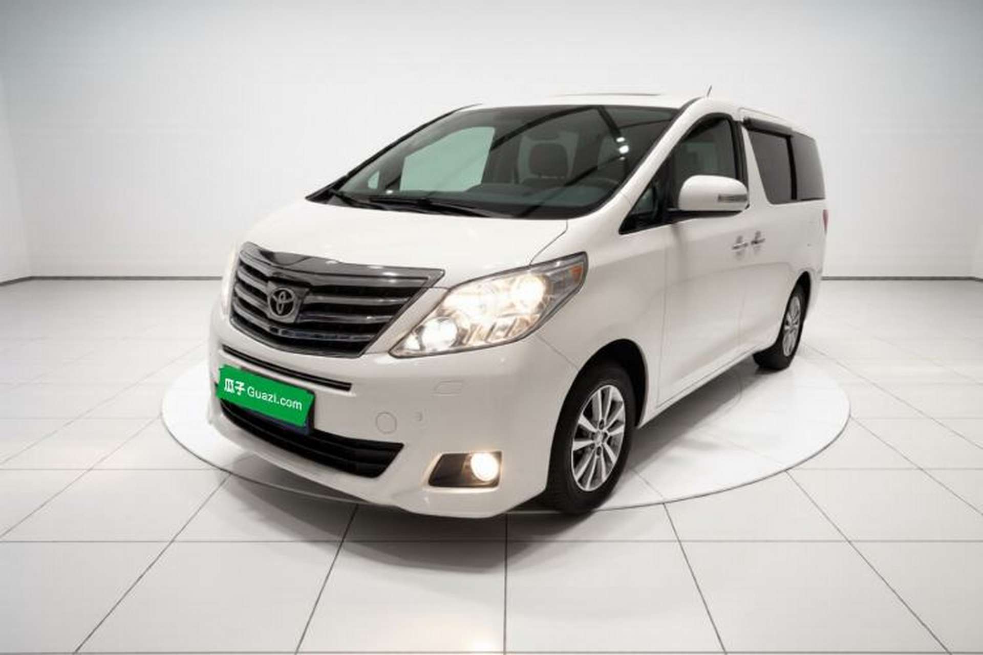 Used Toyota Alphard 2012 3.5L Luxury Edition Front Left 45 Deg