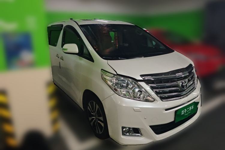 Used Toyota Alphard 2012 3.5L Luxury Edition Front Right 45 Deg