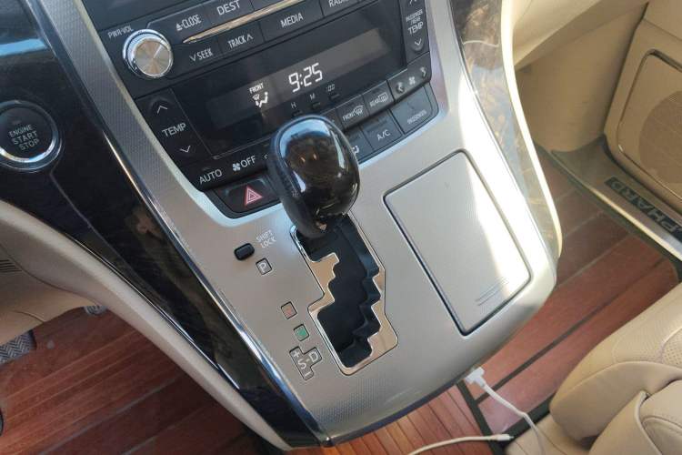 Used Toyota Alphard 2012 3.5L Luxury Edition Gear Lever