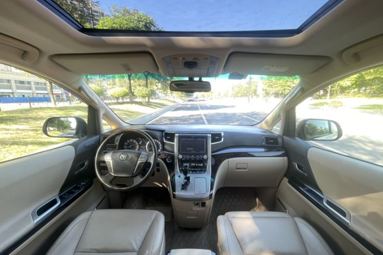 Used Toyota Alphard 2012 3.5L Luxury Edition Interior 3