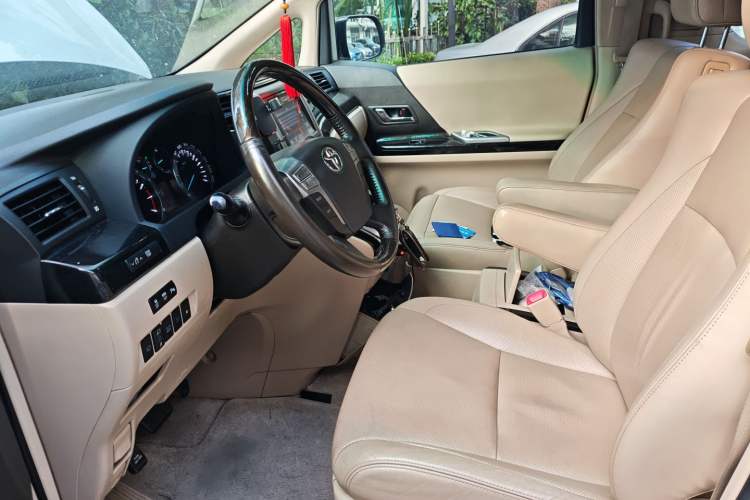 Used Toyota Alphard 2012 3.5L Luxury Edition Left Front Seat