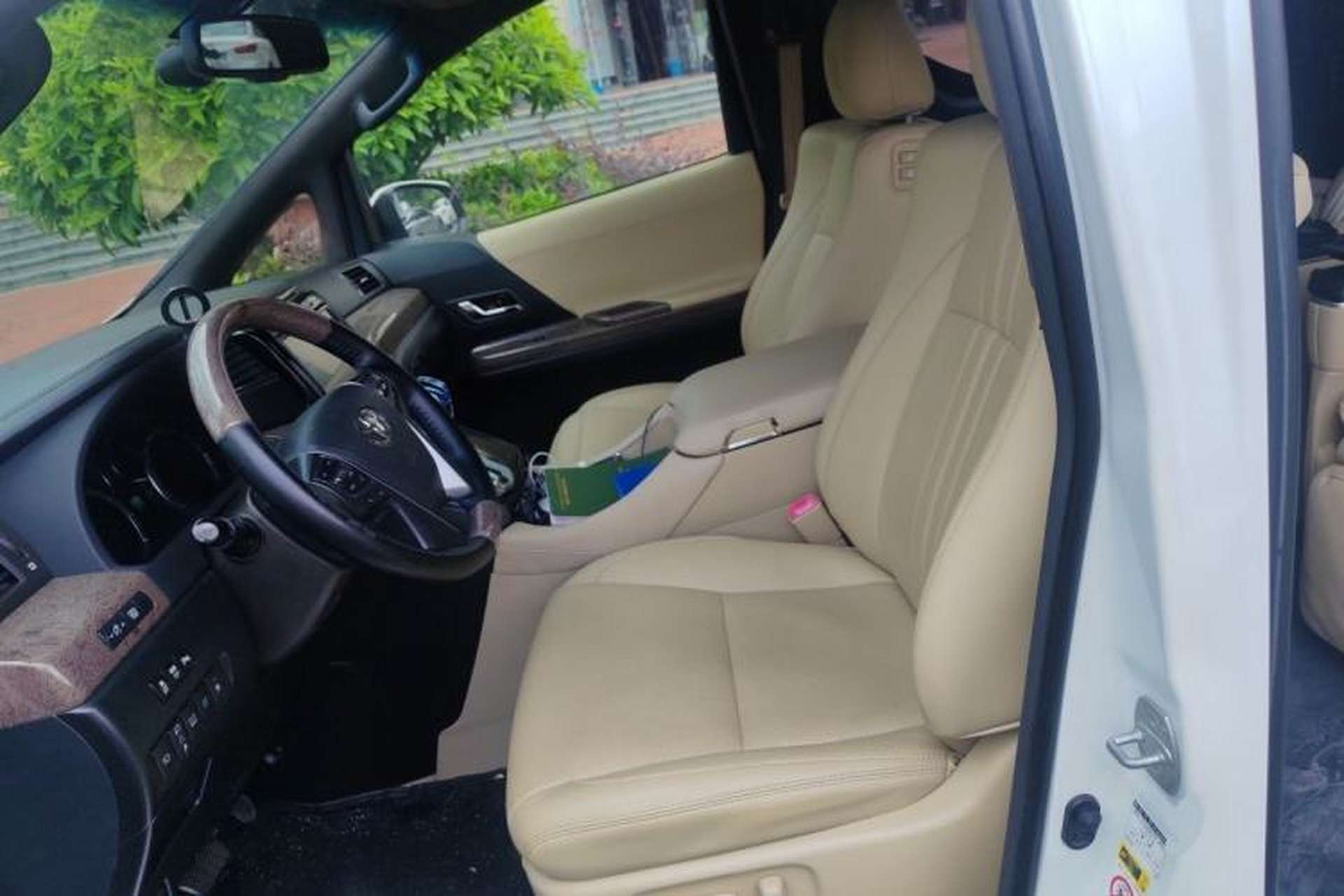 Used Toyota Alphard 2012 3.5L Luxury Edition Left Front Seat