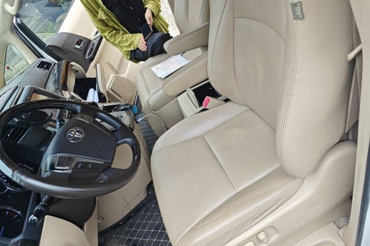 Used Toyota Alphard 2012 3.5L Luxury Edition Left Front Seat