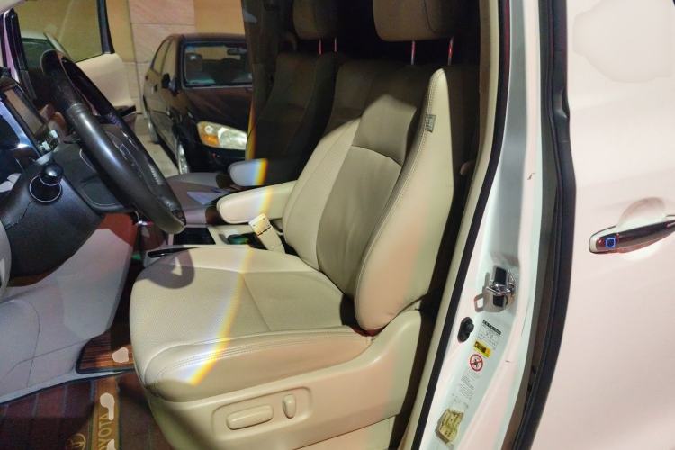 Used Toyota Alphard 2012 3.5L Luxury Edition Left Front Seat