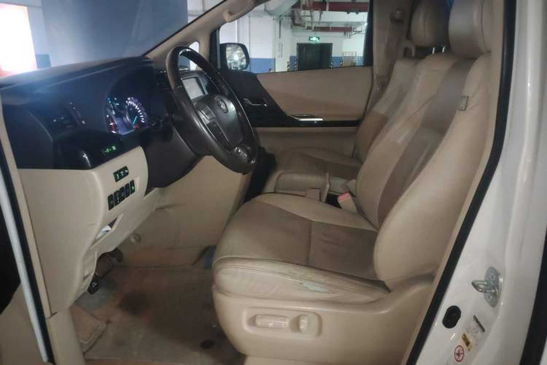 Used Toyota Alphard 2012 3.5L Luxury Edition Left Front Seat