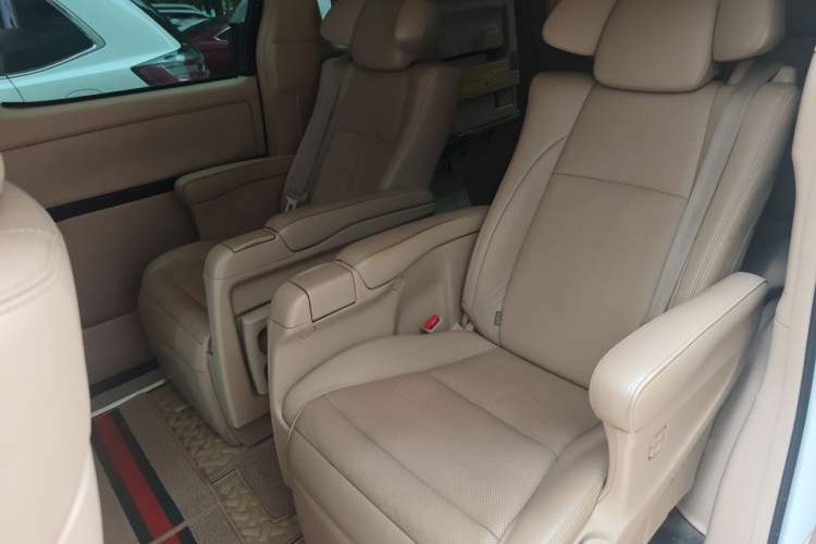 Used Toyota Alphard 2012 3.5L Luxury Edition Left Rear Seat