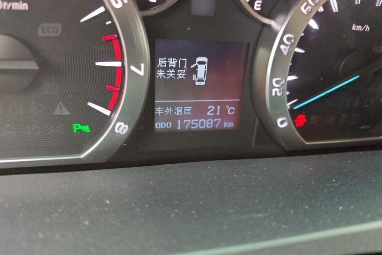 Used Toyota Alphard 2012 3.5L Luxury Edition Odometer Close Up