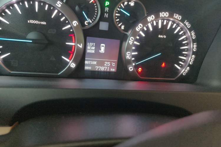 Used Toyota Alphard 2012 3.5L Luxury Edition Odometer Close Up