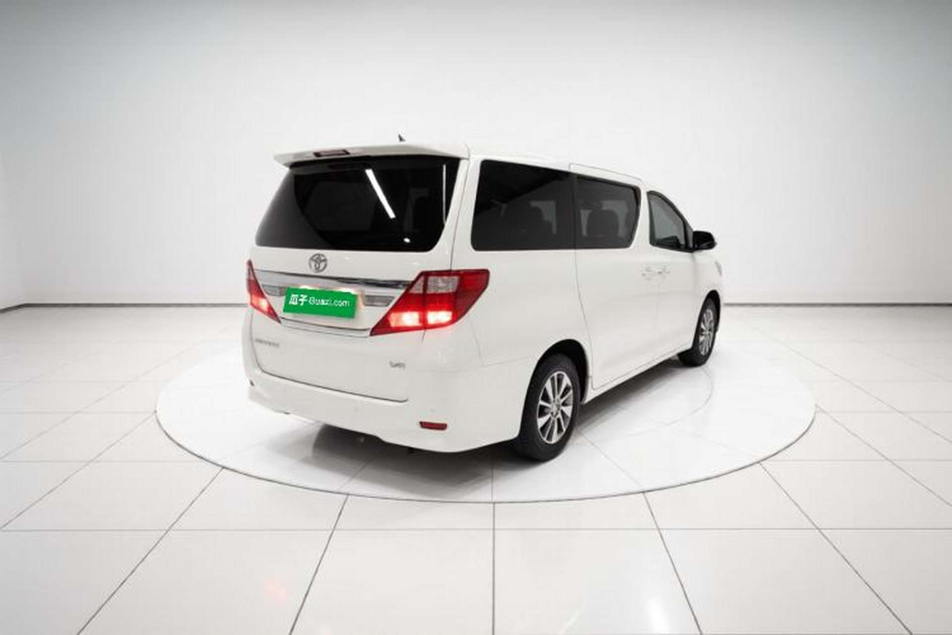 Used Toyota Alphard 2012 3.5L Luxury Edition Rear Right 45 Deg