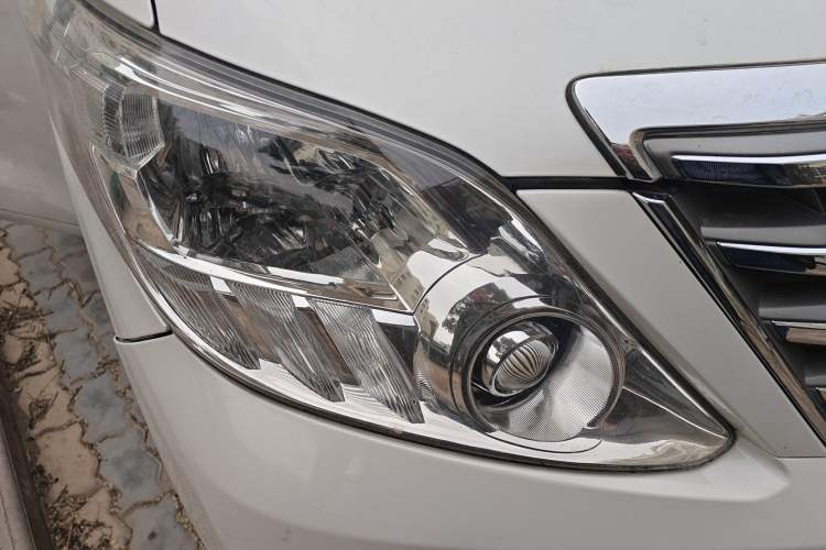 Used Toyota Alphard 2012 3.5L Luxury Edition Right Front Headlight
