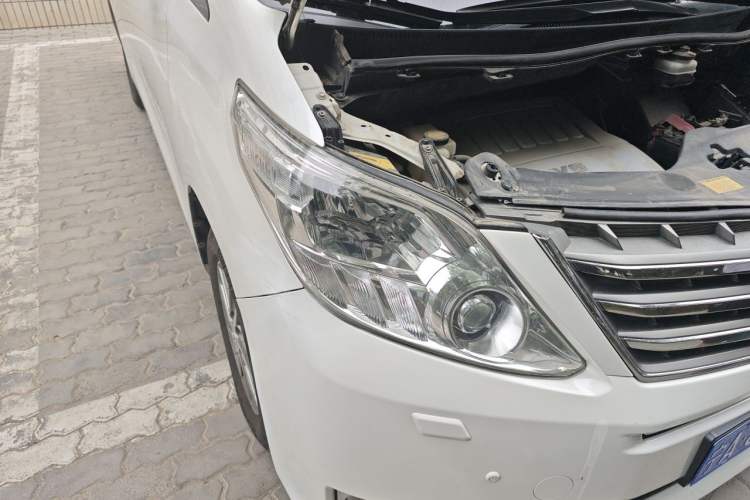 Used Toyota Alphard 2012 3.5L Luxury Edition Right Front Headlight