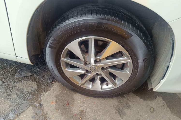 Used Toyota Alphard 2012 3.5L Luxury Edition Right Front Wheel Hub