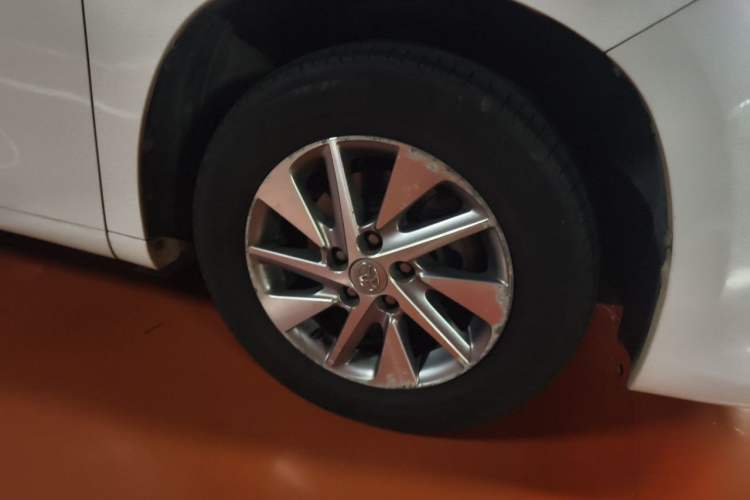 Used Toyota Alphard 2012 3.5L Luxury Edition Right Front Wheel Hub