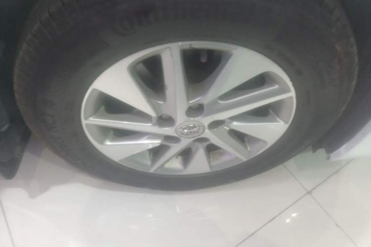 Used Toyota Alphard 2012 3.5L Luxury Edition Right Front Wheel Hub