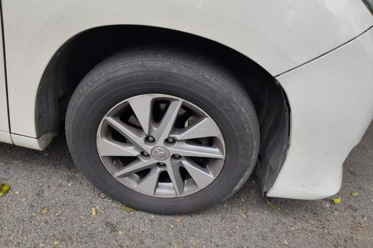 Used Toyota Alphard 2012 3.5L Luxury Edition Right Front Wheel Hub