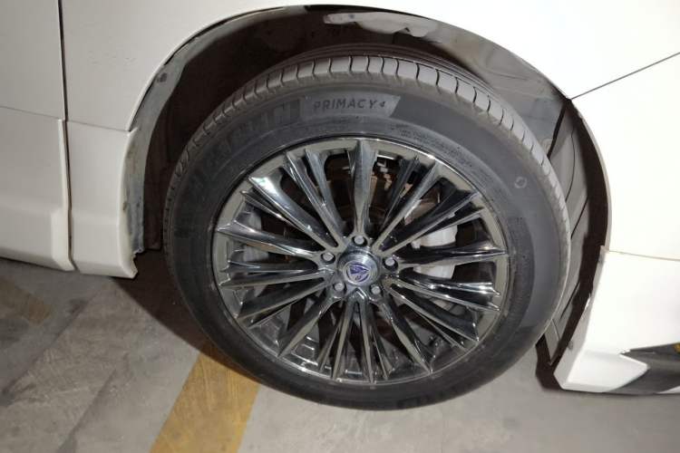 Used Toyota Alphard 2012 3.5L Luxury Edition Right Front Wheel Hub