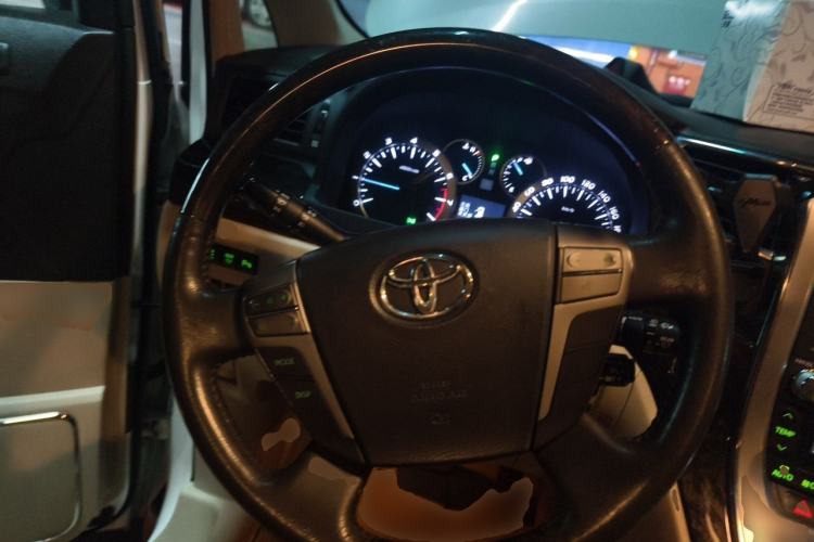 Used Toyota Alphard 2012 3.5L Luxury Edition Steering Wheel