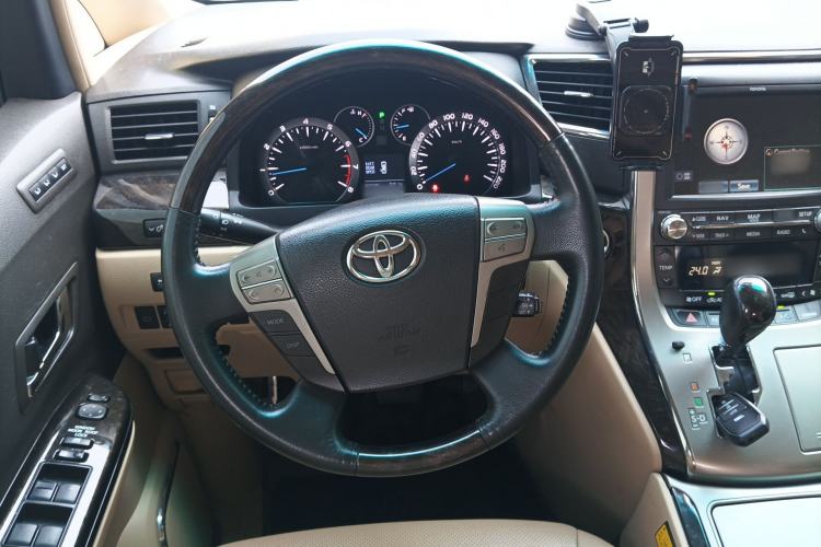 Used Toyota Alphard 2012 3.5L Luxury Edition Steering Wheel