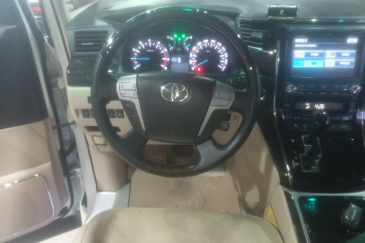 Used Toyota Alphard 2012 3.5L Luxury Edition Steering Wheel