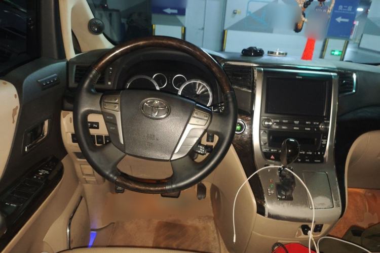 Used Toyota Alphard 2012 3.5L Luxury Edition Steering Wheel