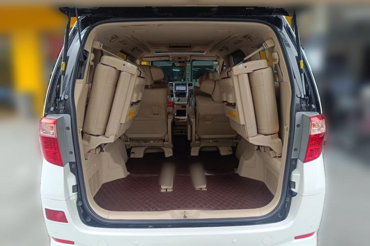 Used Toyota Alphard 2012 3.5L Luxury Edition Trunk