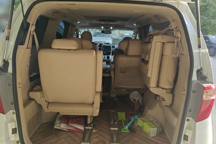 Used Toyota Alphard 2012 3.5L Luxury Edition Trunk