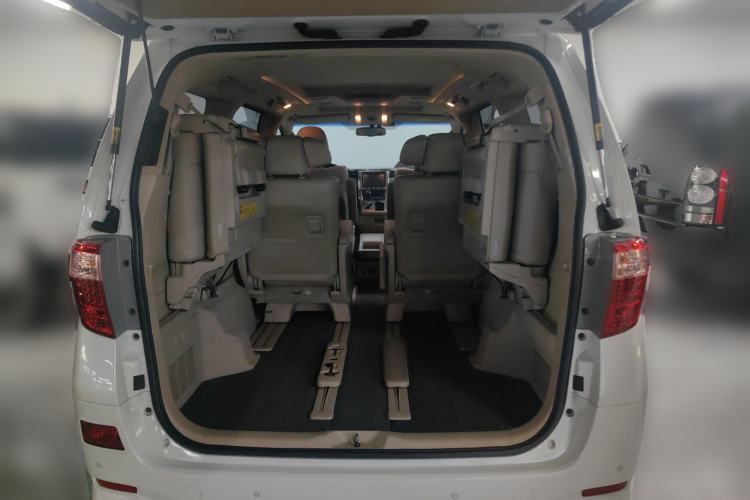 Used Toyota Alphard 2012 3.5L Luxury Edition Trunk