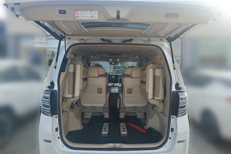 Used Toyota Alphard 2012 3.5L Luxury Edition Trunk
