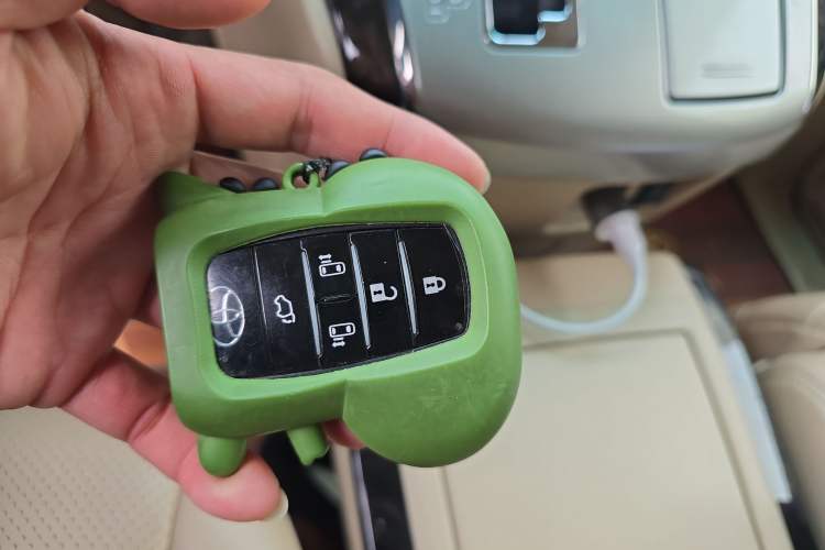 Used Toyota Alphard 2012 3.5L Luxury Edition Vehicle Key