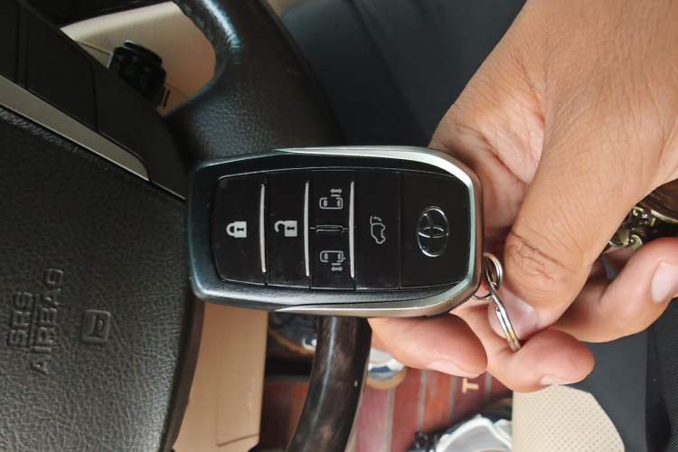 Used Toyota Alphard 2012 3.5L Luxury Edition Vehicle Key